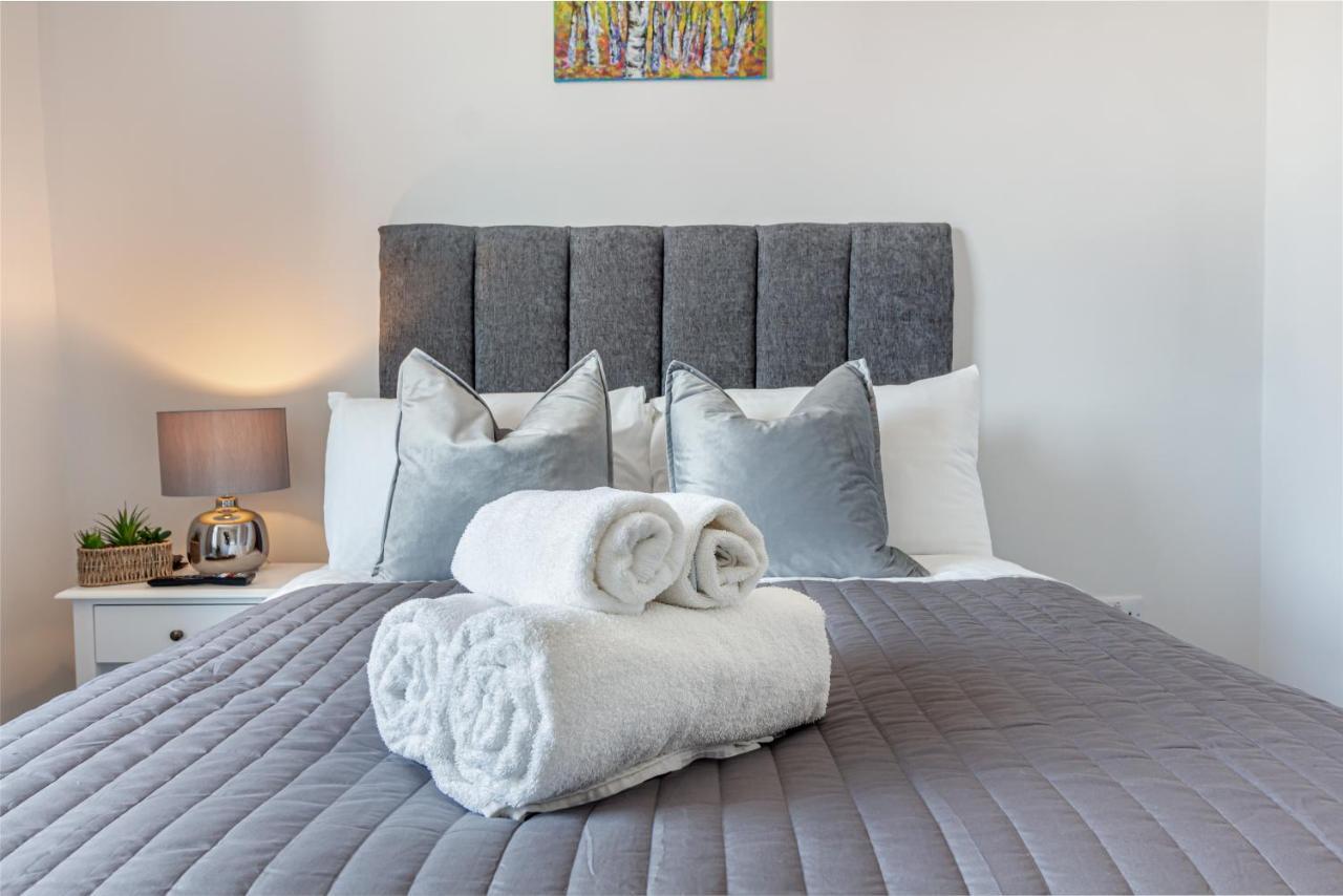 Host & Stay - The Bull Inn, 3 Double Rooms Fernhill Heath Exteriér fotografie