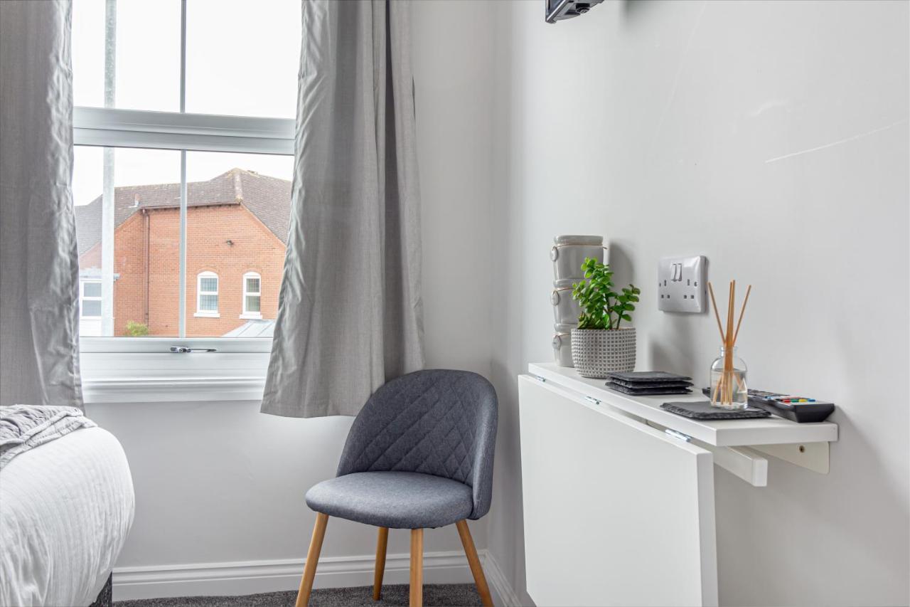 Host & Stay - The Bull Inn, 3 Double Rooms Fernhill Heath Exteriér fotografie