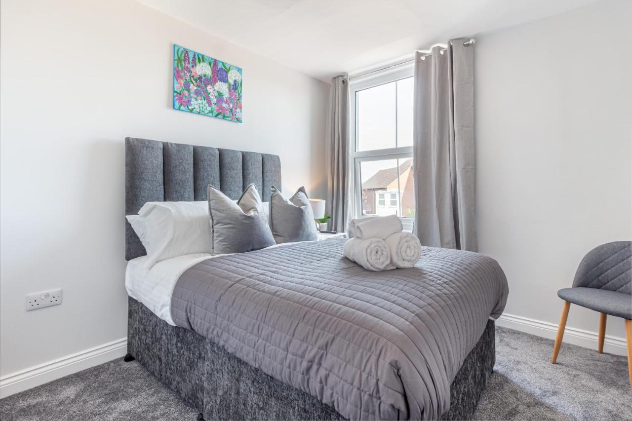 Host & Stay - The Bull Inn, 3 Double Rooms Fernhill Heath Exteriér fotografie